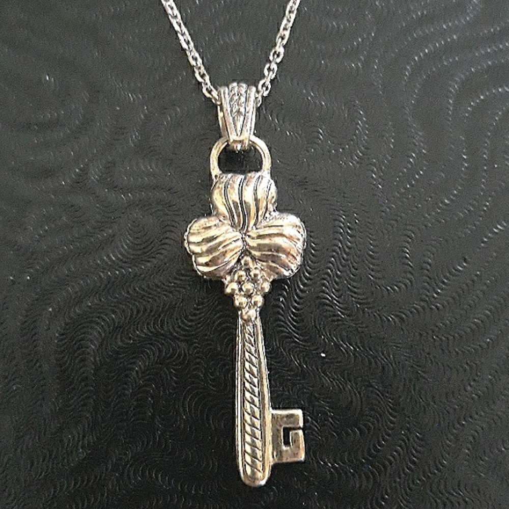 key pendant necklace